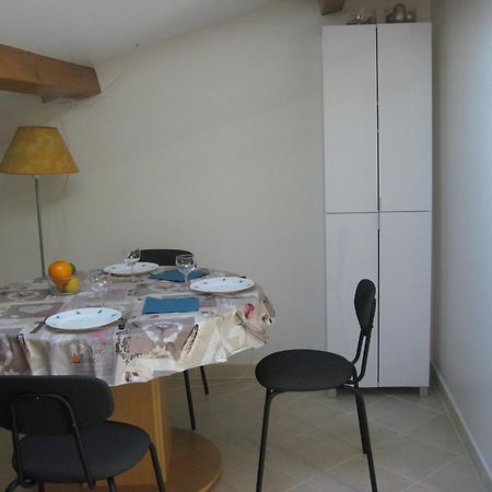Apartamento T 2 Avec Velux Sous Les Combes De 34 M2 La Londe-les-Maures Exterior foto