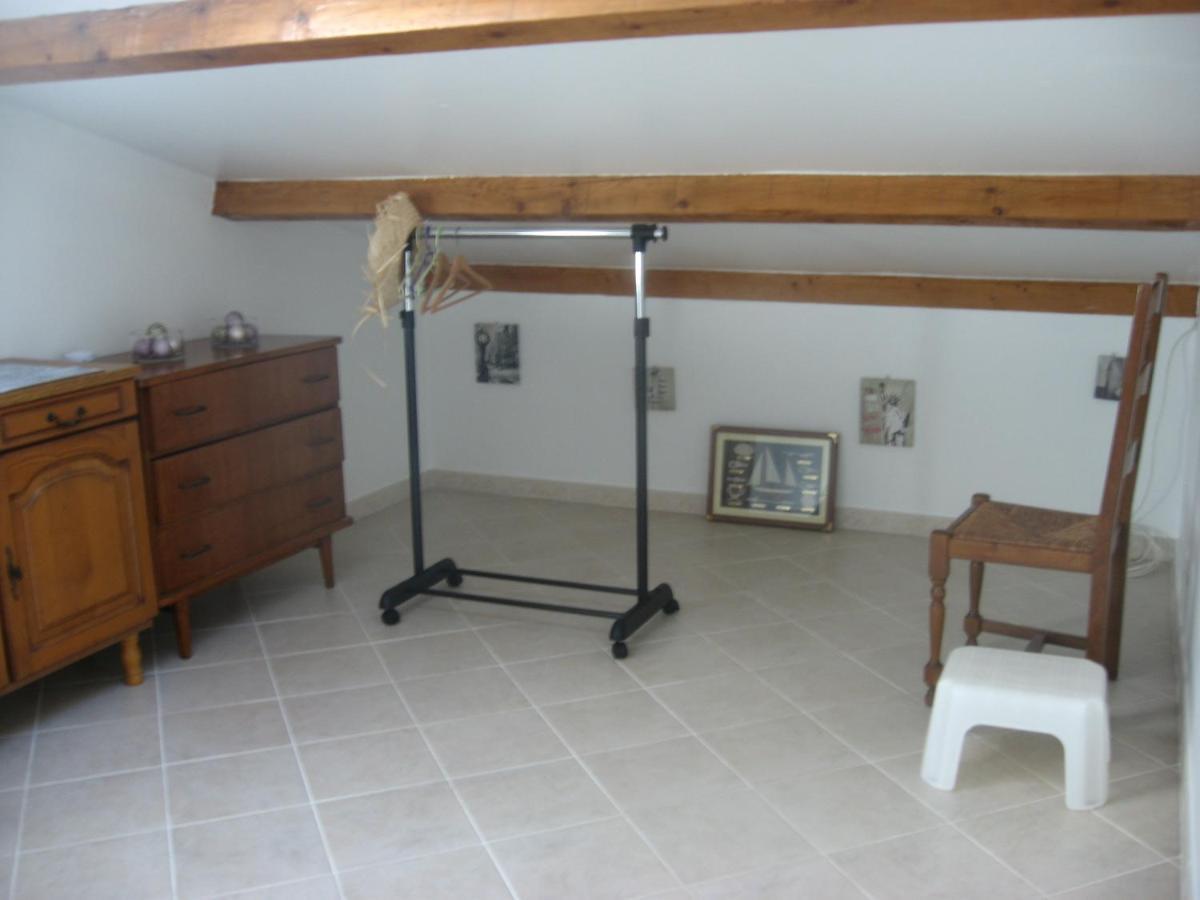 Apartamento T 2 Avec Velux Sous Les Combes De 34 M2 La Londe-les-Maures Exterior foto